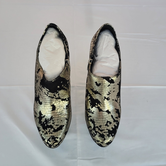 NEW Colin Stuart Platform Black and Silver Metallic Booties - Picture 3 of 13